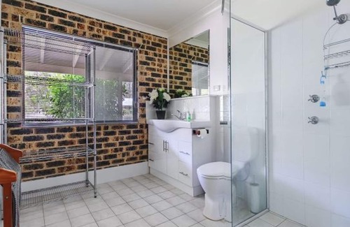 Basin View House | Basin Retreat by Experience Jervis Bay
