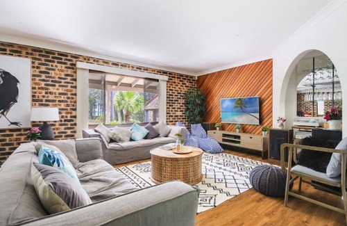 Basin View House | Basin Retreat by Experience Jervis Bay