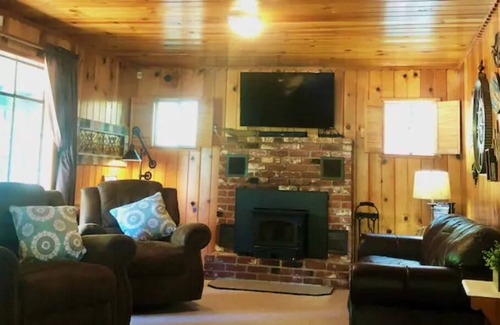 Wishon Cabin | Bass Lake Wildlife Crossing & Yosemite Base Camp