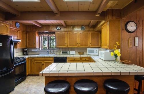 North Wawona House | Bassett's Cabin