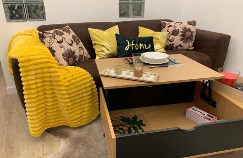 Bastia Apartment | Bastia charmant appartement 30m2 centre-ville
