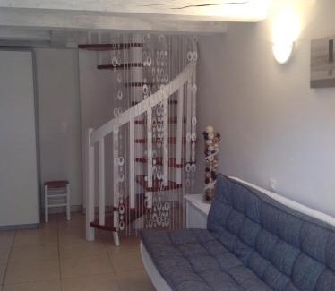 Bagnols-en-Foret Apartment | Bastide de l'Ovalie Gites