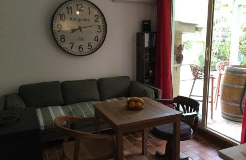 Bedoin House | Bastidon provençal dans domaine naturiste
