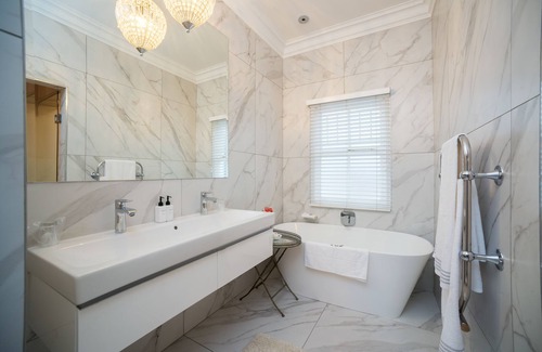 Stellenbosch Central House | Batavia Boutique Hotel