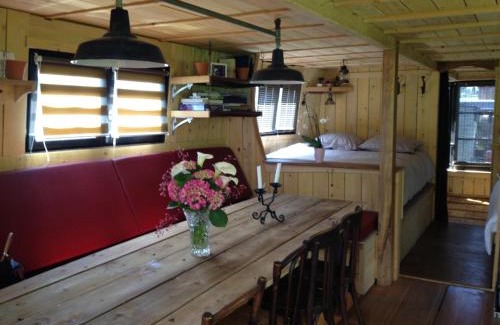 Saumur Boat Rental | BATEAU LE VENT DE TRAVERS