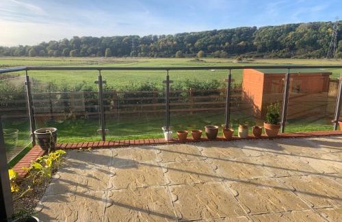 Hanham House | Bath and Bristol peaceful countryside home