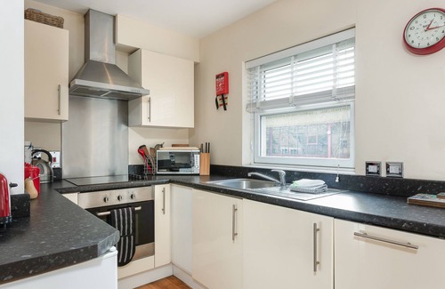 Bath Apartment | Bath Breaks Apartments