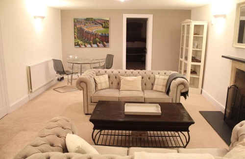 Bath Apartment | Bath Garden Apartment