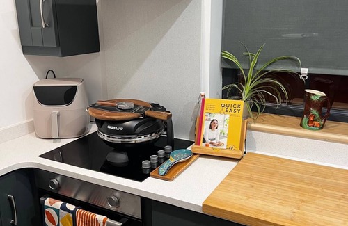 Newcastle Cottage | Bath Lane Cottages located at the foot of the Mourne Mountains with Sauna & Bath