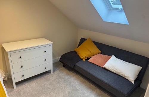 Hanham House | Bath rd villa