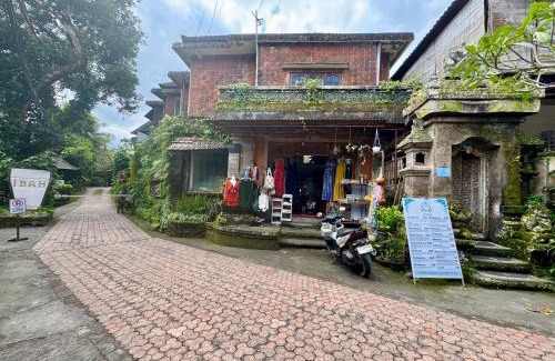 Ubud City-Centre Ski Chalet | BATI Private Luxury Living