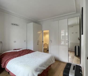 Epinettes Apartment | Batignolles-Montmartre/Mathieu