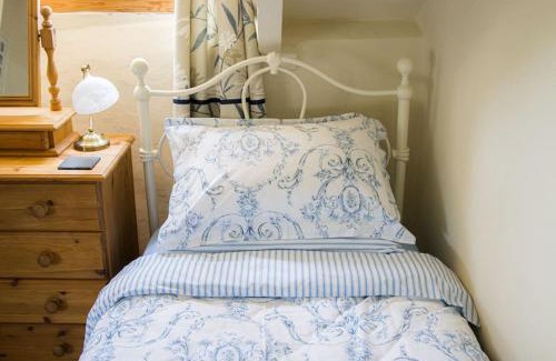 Worlington House | Batney Farm Cottage, Meshaw, South Molton
