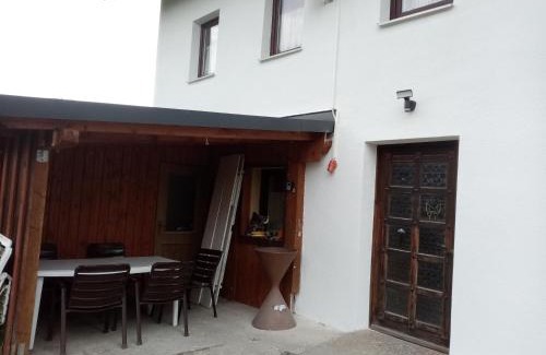 Hutthurm Apartment | Bauernhaus Auberg