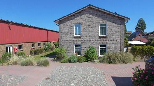 Sahrensdorf House | "Bauernhof-Claussen", Haus Möwe