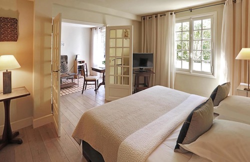 Les Baux-de-Provence Hotel | Baumanière - Les Baux de Provence