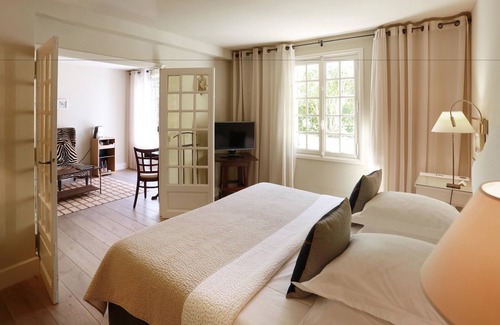 Les Baux-de-Provence Hotel | Baumanière Les Baux de Provence