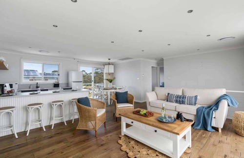 Bawley Point House | Bawley Blue Summary: