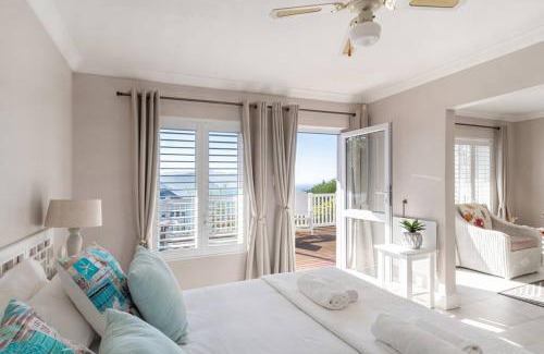 Simon's Town Apartment | Bay Beach Vista-Two Suites with Deck and Sea views