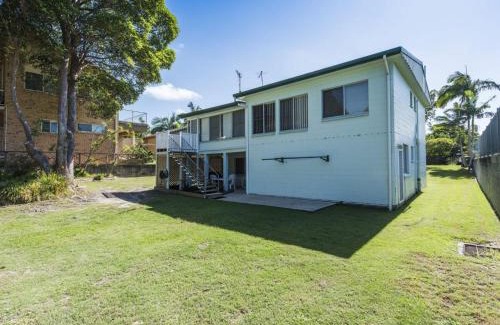 Iluka House | Bay Breeze