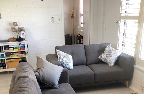 Encounter Bay House | Bay Breeze Beach Cottage