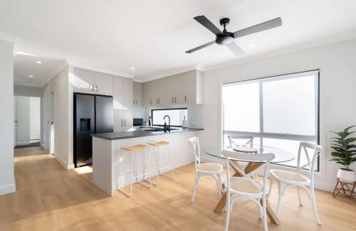 Scarness House | Bay Breeze Beachhouse