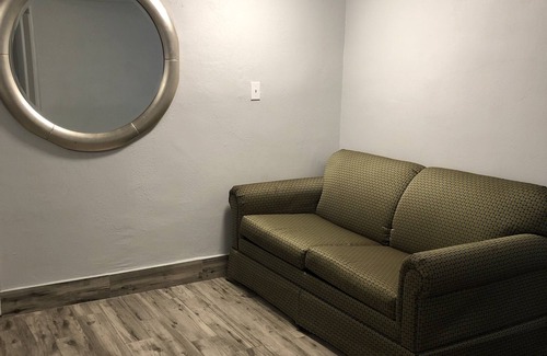 Bradenton Hotel | Bay Breeze Inn Bradenton Downtown