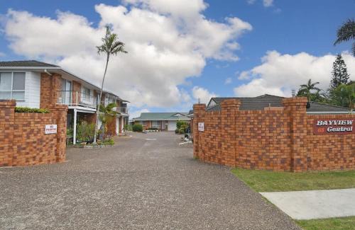 Pialba House | Bay Central Charm
