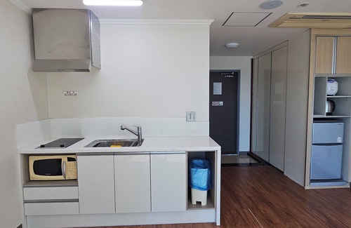 Suryuk Hotel | Bay Condo Hotel Tongyeong