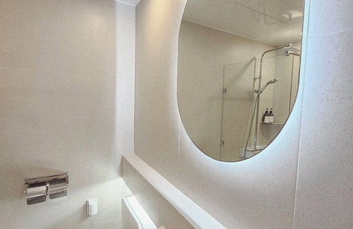 Suryuk Hotel | Bay Condo Hotel Tongyeong