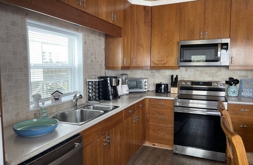 Fort Morgan Pines House | Bay Dream ,Bay Front Cabin,Pet Friendly,150' Fishing Pier