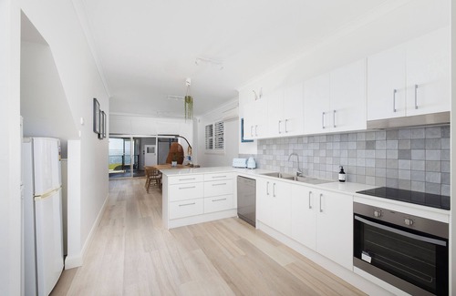 Port Stephens Council House | Bay Dream Waterfront