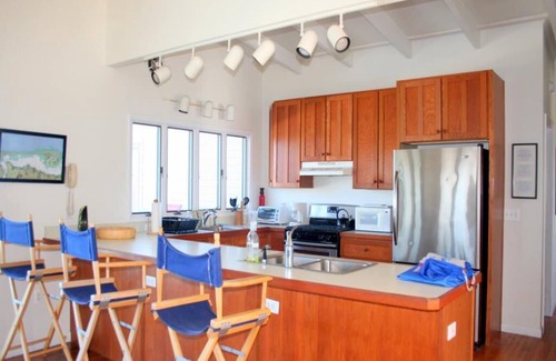 Beach Haven House | Bay Front Home in Loveladies.