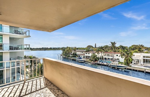 Bay Harbor Islands Apartment | Bay Harbor Sunset