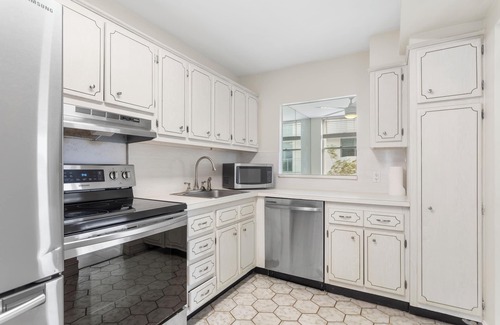 Bay Harbor Islands Apartment | Bay Harbor Sunset Apt 3C