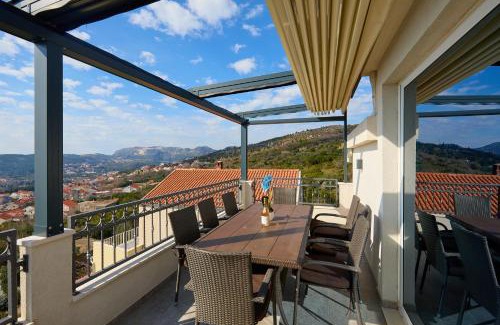 Mlini Apartment | Bay Hill Apartment