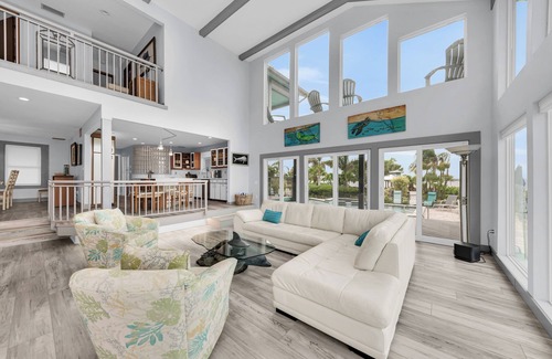 Bayshore Gardens House | Bay House Retreat managed by Beach Retreats FL Anna Maria Island