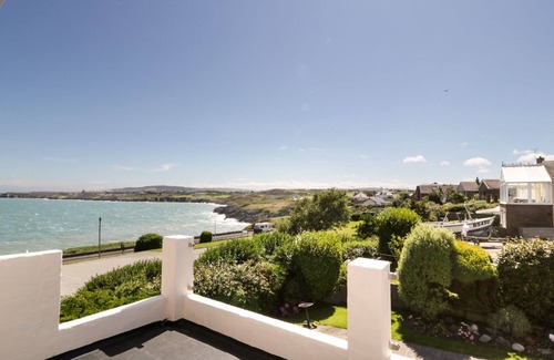 Amlwch Cottage | Bay Lodge