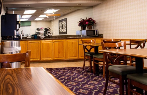 Cherokee Hotel | Bay Mountain Inn