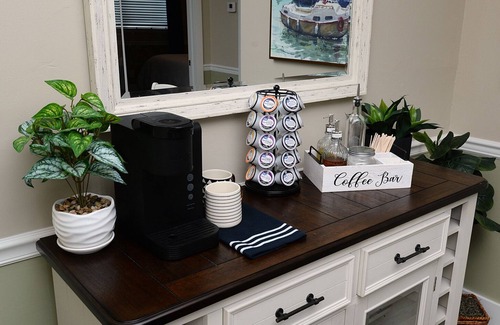 Panama City Condo | Bay Paradise: Luxury 1 Bedroom Condo with Stunning Sunsets & Resort Amenities!