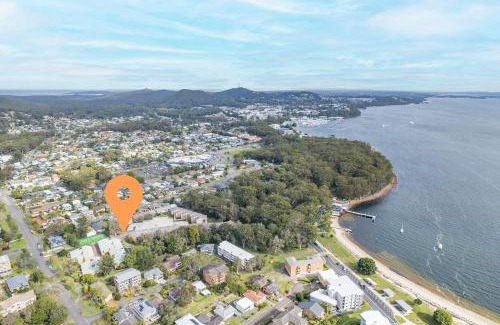 Nelson Bay Apartment | Bay Parklands, 22, 2 Gowrie Avenue - pool, tennis court, spa, child friendly