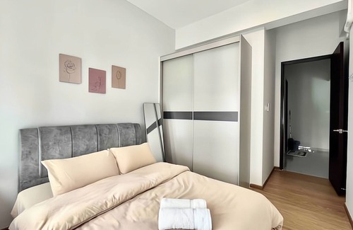 Central District Apartment | Bay Point Country Garden Danga Bay
