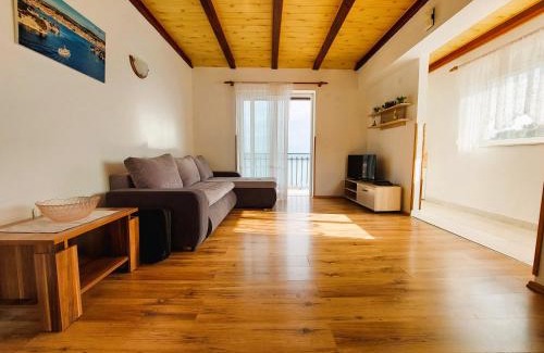 Raslina Apartment | Bay Serenity apartments - Raslina