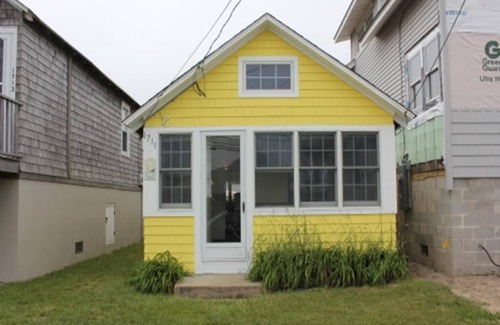 Ship Bottom House | Bay Side Beach Cottage located in Ship Bottom. Walking distance to shops, attractions and dining 135089