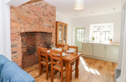 Richmond House | Bay Tree Cottage