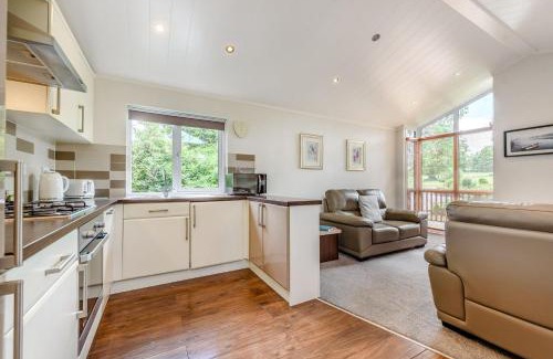 Narberth House | Bay Tree Lodge 01
