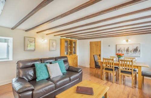 Ravenscar House | Bay - Uk44720
