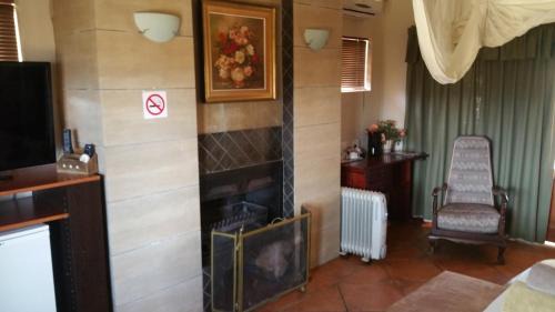 Hartbeespoort Apartment | Bay View 9 at Harties Lodge - Meerhof