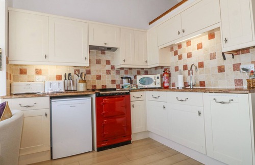Borth-y-Gest Apartment | Bay View Apartment
