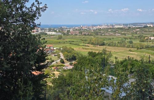 Kampel Apartment | Bay View Apartment